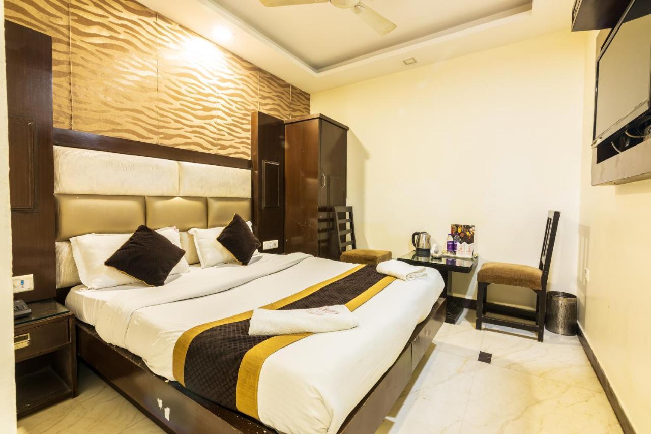 Hotel Grand Shyam- In Front Of New Delhi Railway Station-Couple Friendly นิวเดลี ภายนอก รูปภาพ